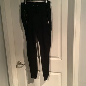 Men”s black sweat pants